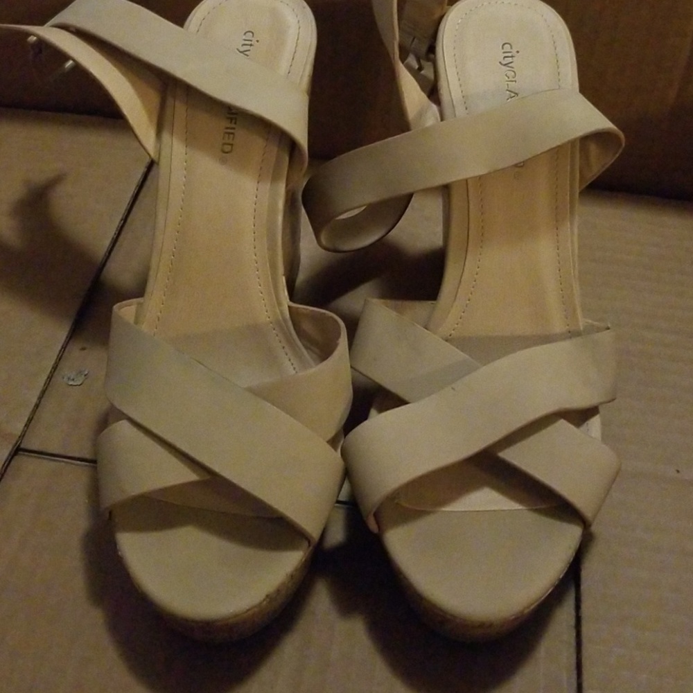 Nude strappy wedges